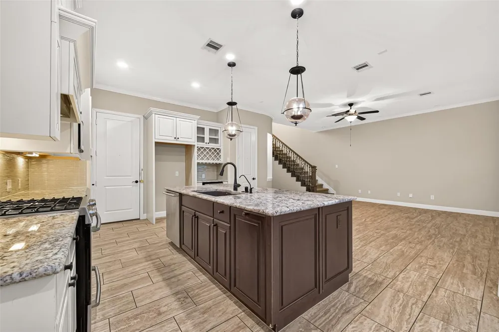 23 Dylan Branch Drive Tomball, TX 77375