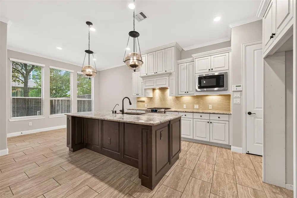 23 Dylan Branch Drive Tomball, TX 77375