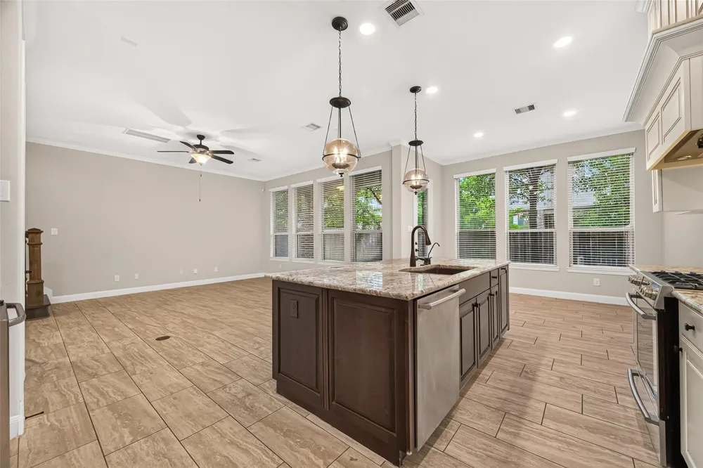 23 Dylan Branch Drive Tomball, TX 77375