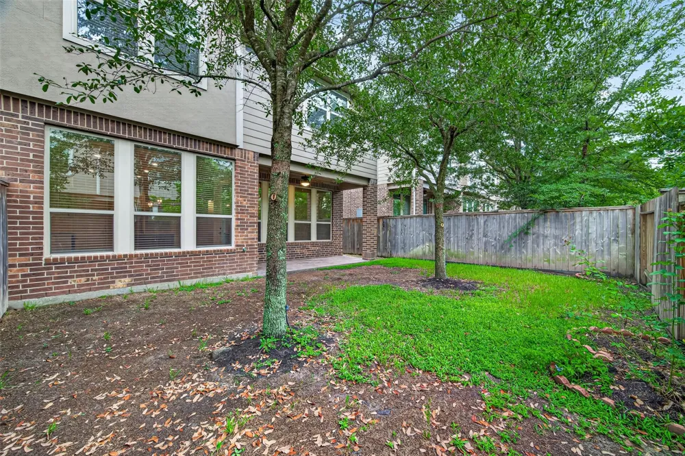 23 Dylan Branch Drive Tomball, TX 77375