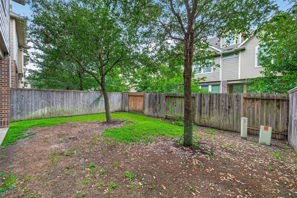 23 Dylan Branch Drive Tomball, TX 77375