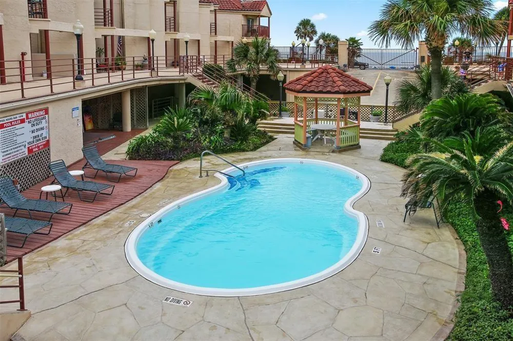 7312 Seawall Boulevard #106 Galveston, TX 77551