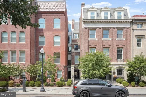 1745 Street NW #605