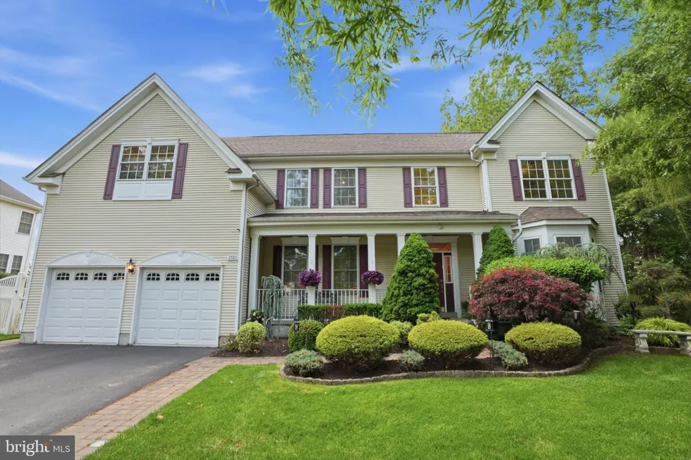 2780 HONEYSUCKLE LANE Huntingdon Valley, PA 19006
