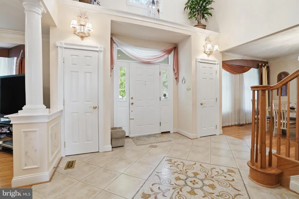 2780 HONEYSUCKLE LANE Huntingdon Valley, PA 19006