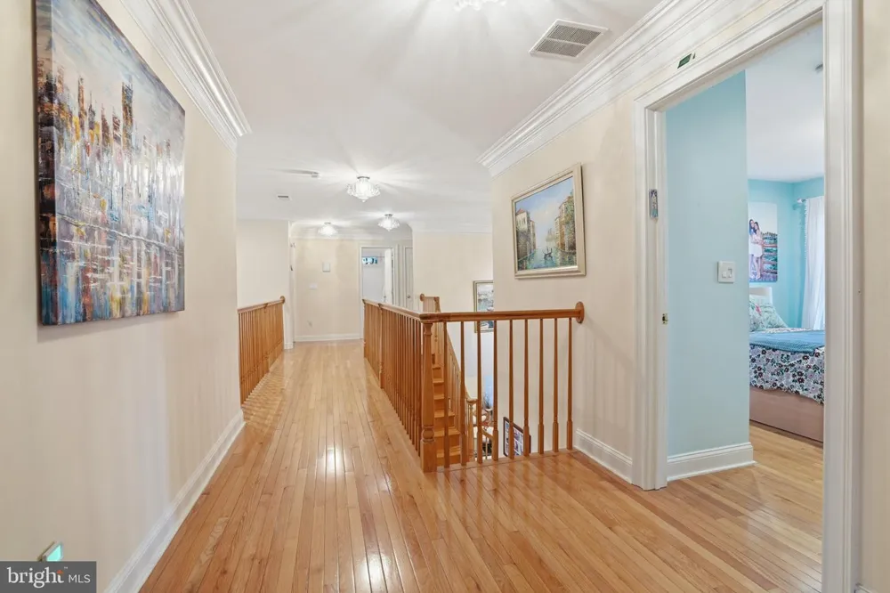 2780 HONEYSUCKLE LANE Huntingdon Valley, PA 19006