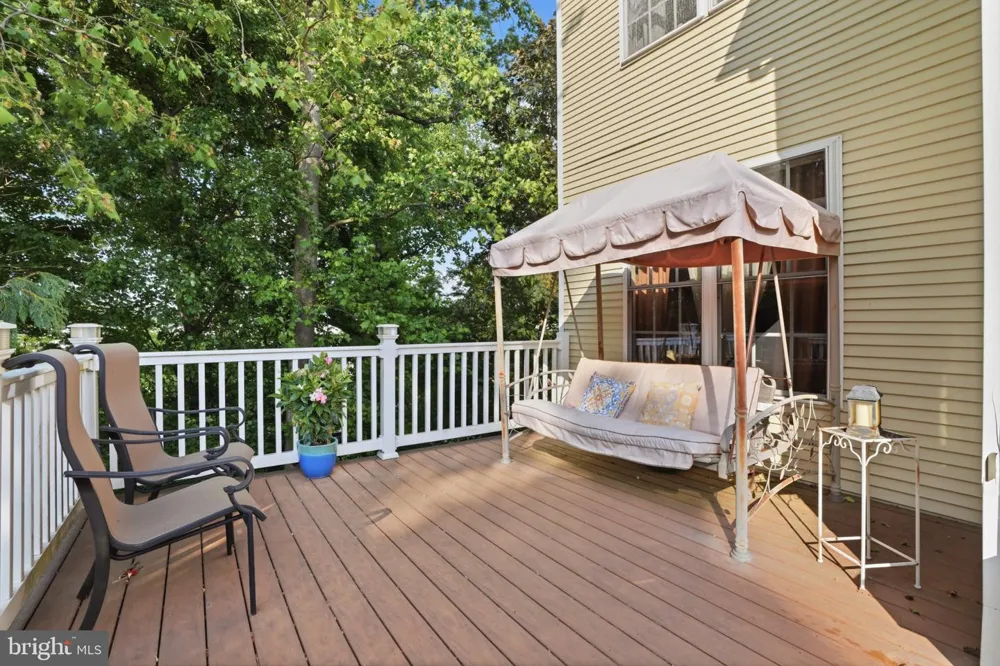 2780 HONEYSUCKLE LANE Huntingdon Valley, PA 19006