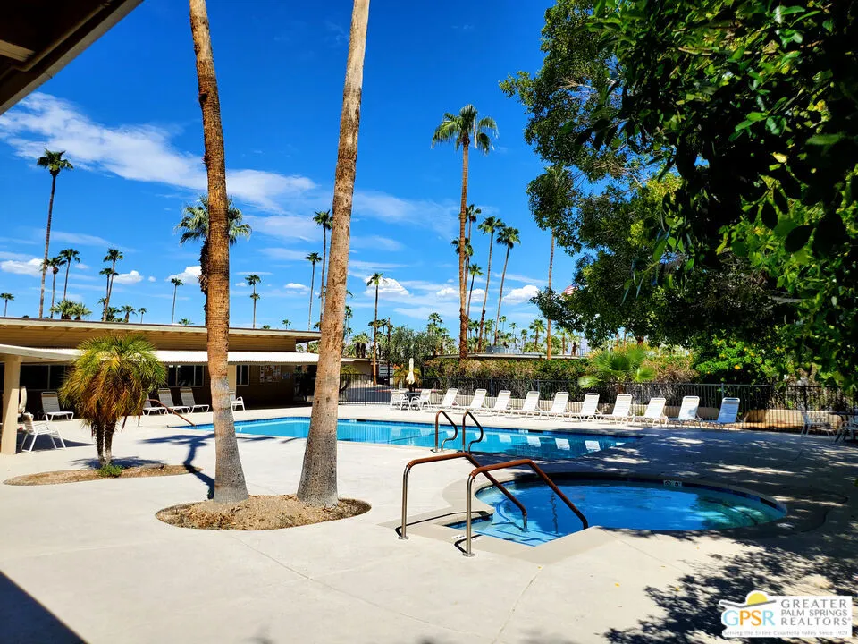 13 Araby Street Palm Springs, CA 92264