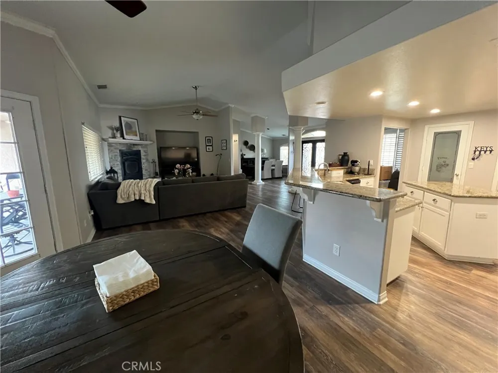 6750 Oak Hill Road Oak Hills, CA 92344