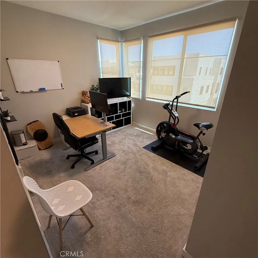 2107 Copper Walk Gardena, CA 90249