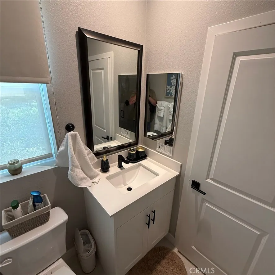 2107 Copper Walk Gardena, CA 90249