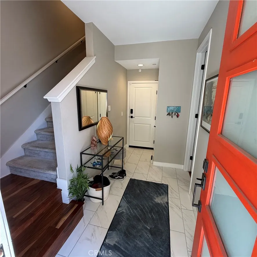 2107 Copper Walk Gardena, CA 90249