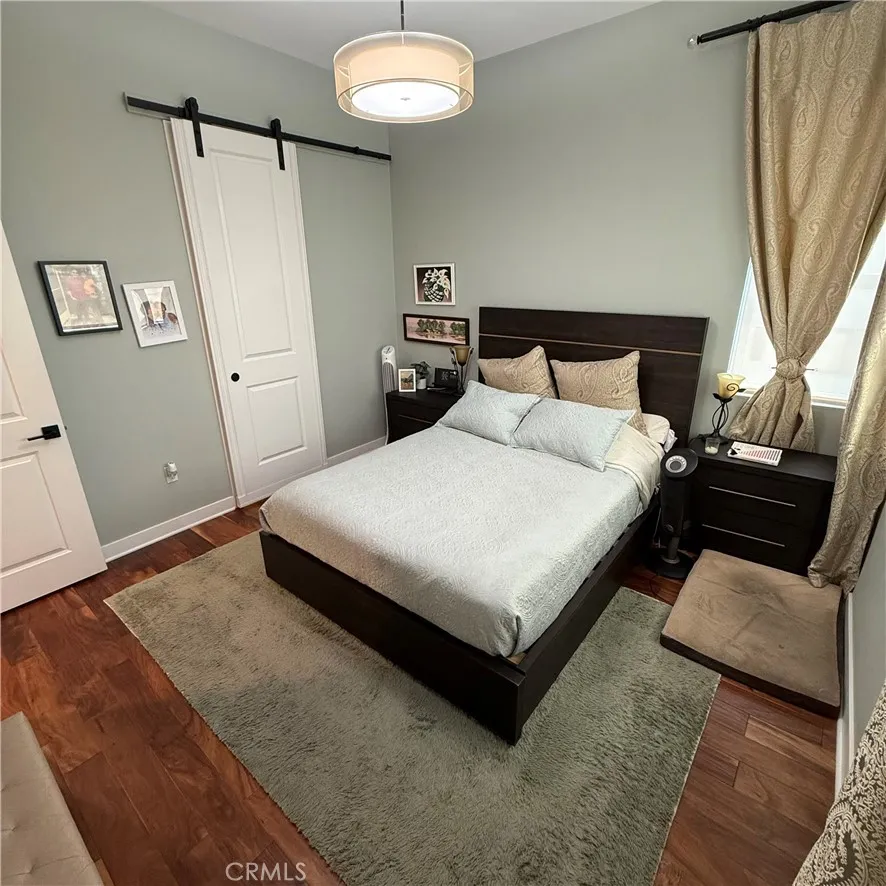 2107 Copper Walk Gardena, CA 90249