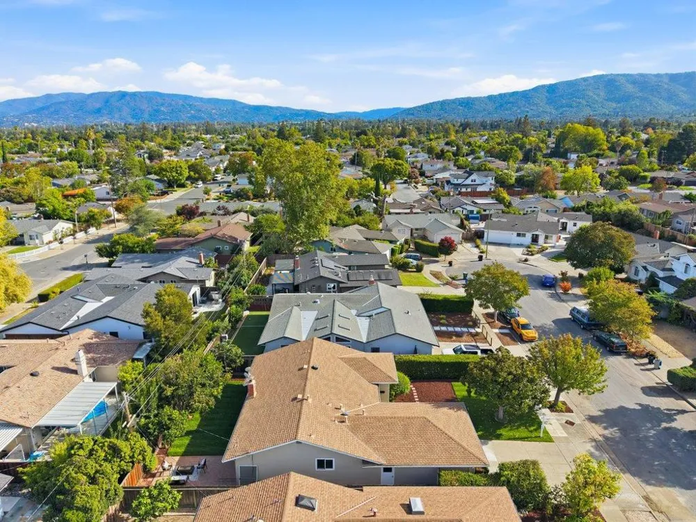 2318 Grimsby Court San Jose, CA 95130