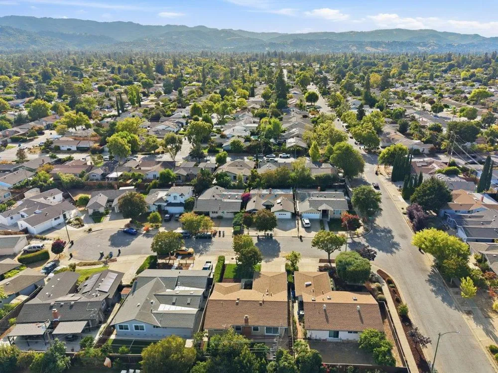 2318 Grimsby Court San Jose, CA 95130