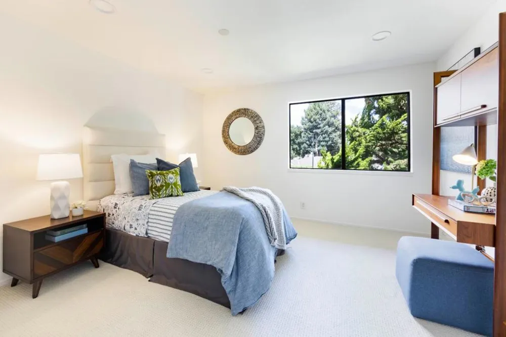 226 W Edith Avenue #2 Los Altos, CA 94022