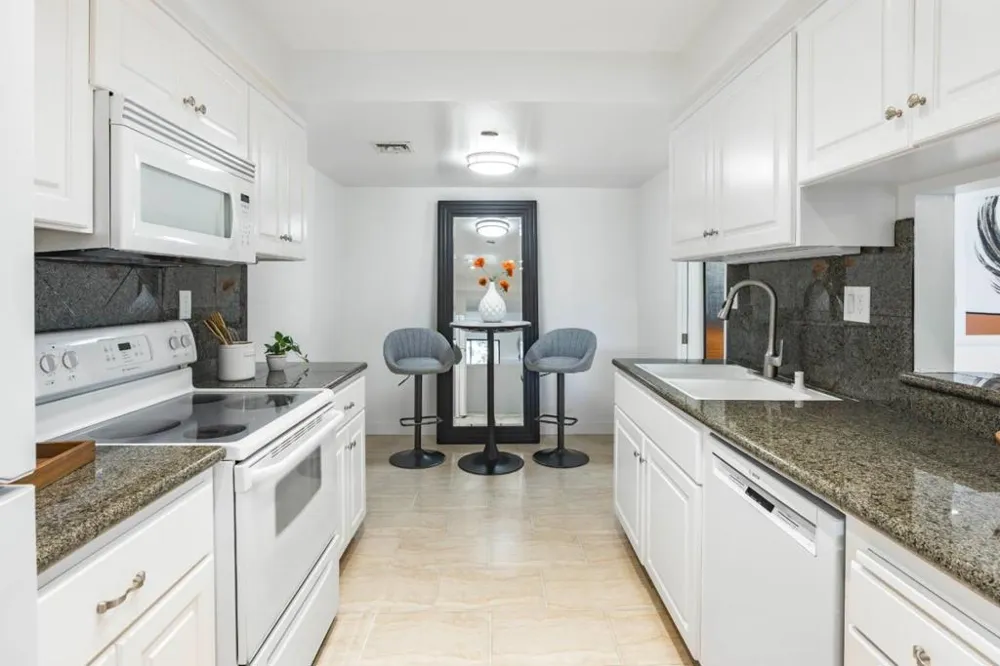 226 W Edith Avenue #2 Los Altos, CA 94022