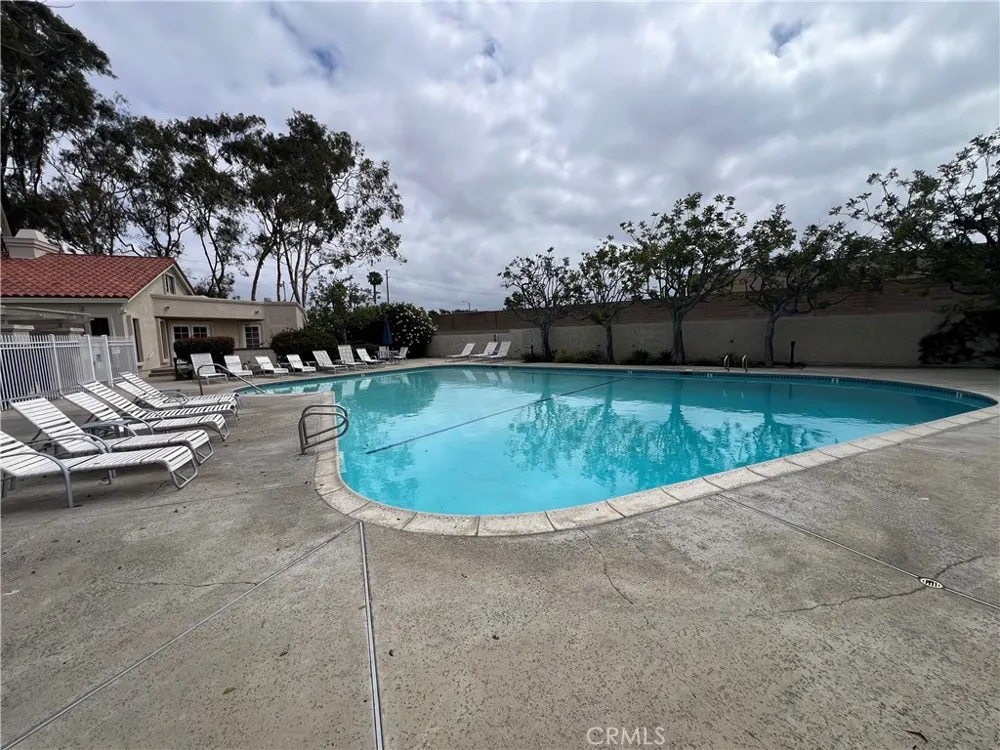 19072 Oceanport Huntington Beach, CA 92648