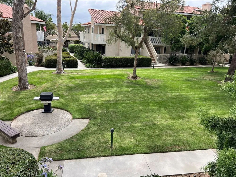 19072 Oceanport Huntington Beach, CA 92648