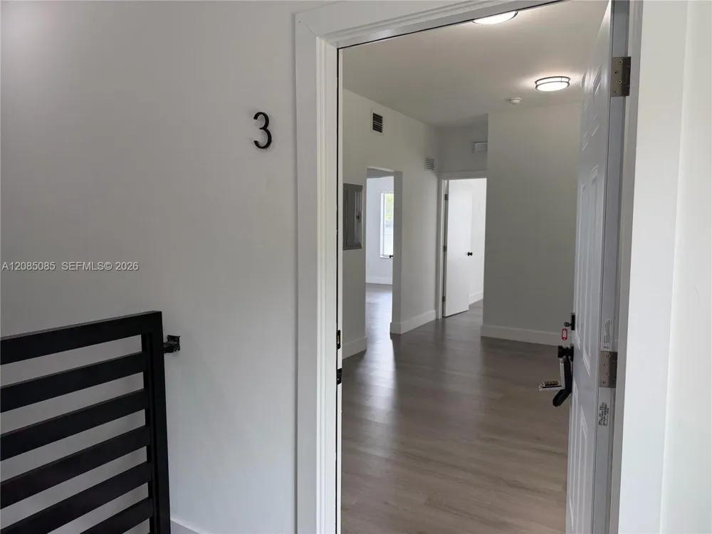 638 SW 21st Ave #3 Miami, FL 33135