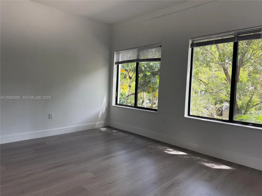 638 SW 21st Ave #3 Miami, FL 33135