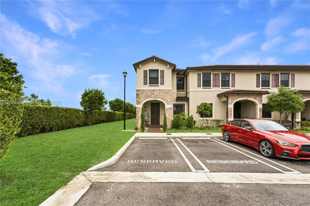 11467 W 34th Ct Hialeah, FL 33018