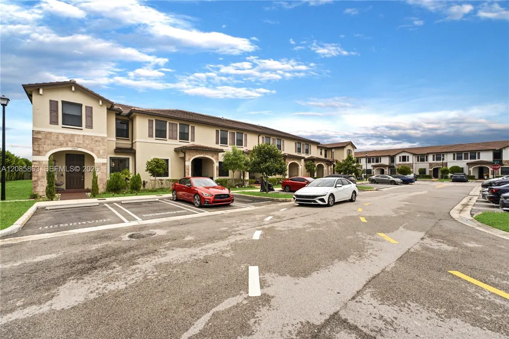 11467 W 34th Ct Hialeah, FL 33018