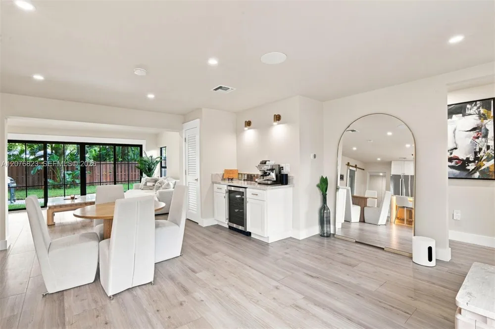 1219 SW 21st St Fort Lauderdale, FL 33315