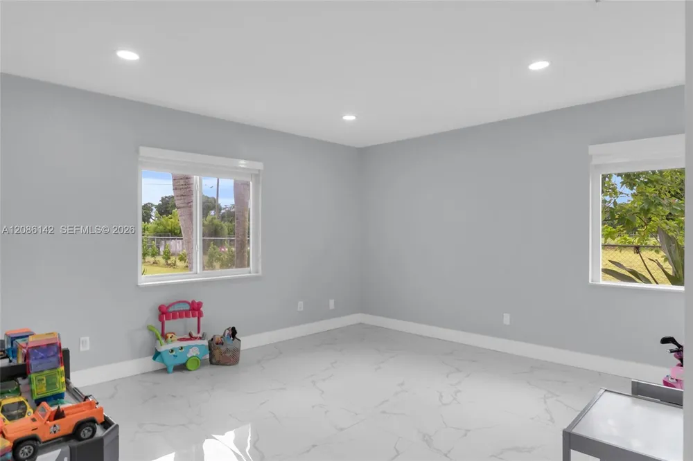 19245 SW 188th St Miami, FL 33187