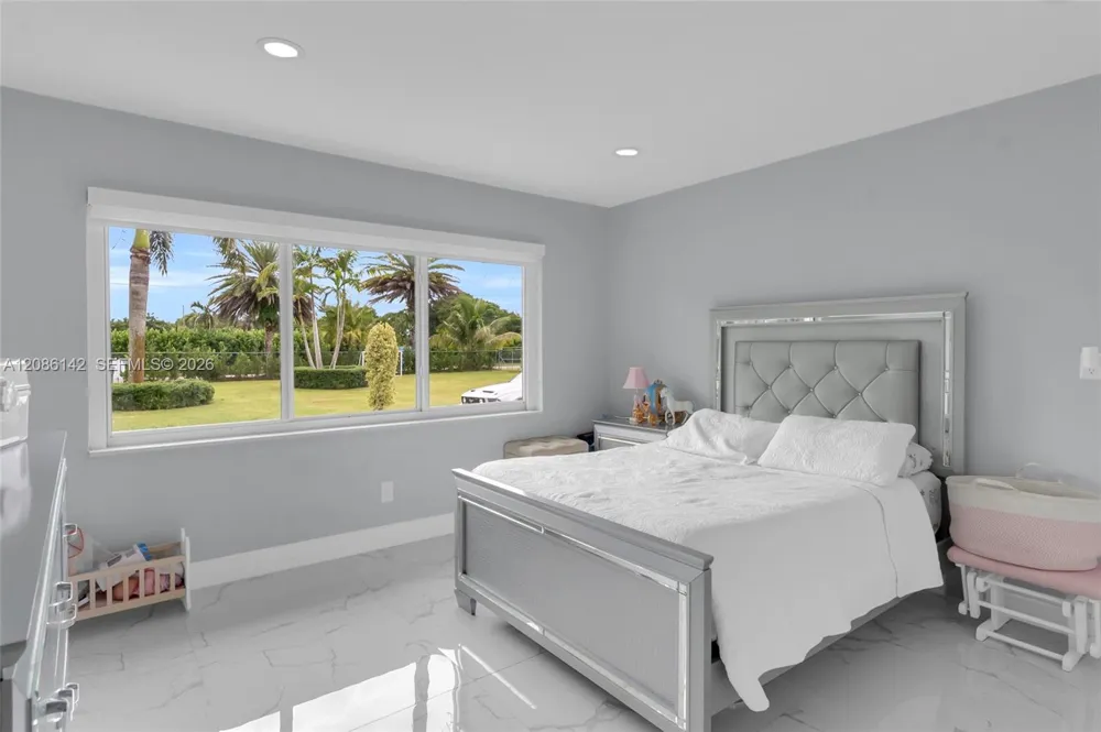19245 SW 188th St Miami, FL 33187