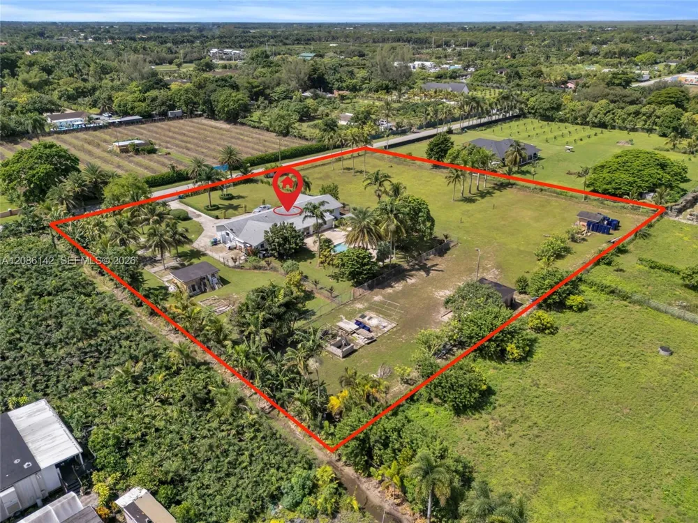 19245 SW 188th St Miami, FL 33187