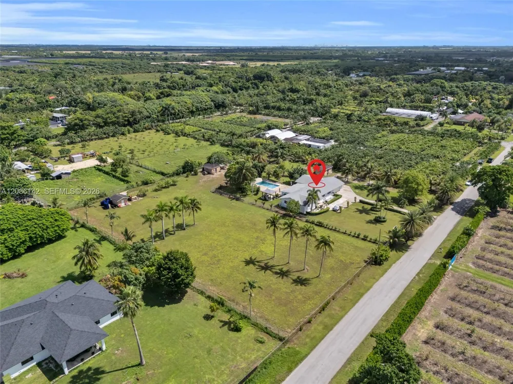 19245 SW 188th St Miami, FL 33187