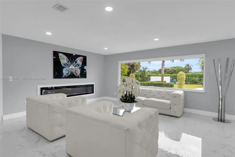 19245 SW 188th St Miami, FL 33187