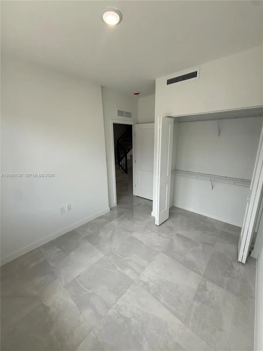 1416 NW 6th Ter Florida City, FL 33034