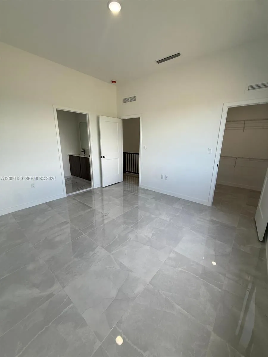 1416 NW 6th Ter Florida City, FL 33034