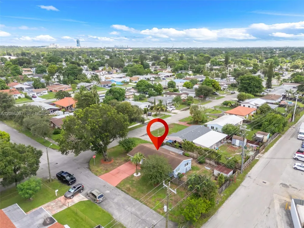 1851 69th Ave Hollywood, FL 33024