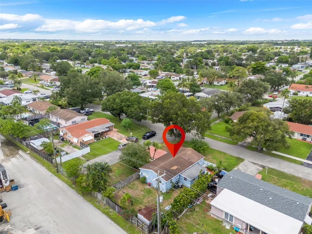 1851 69th Ave Hollywood, FL 33024