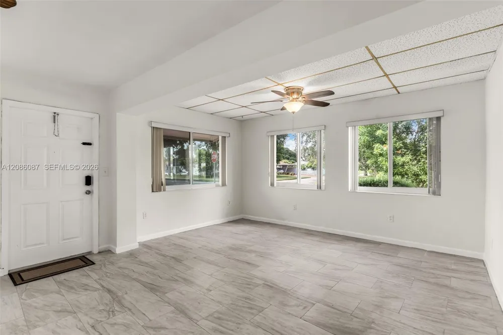 1851 69th Ave Hollywood, FL 33024