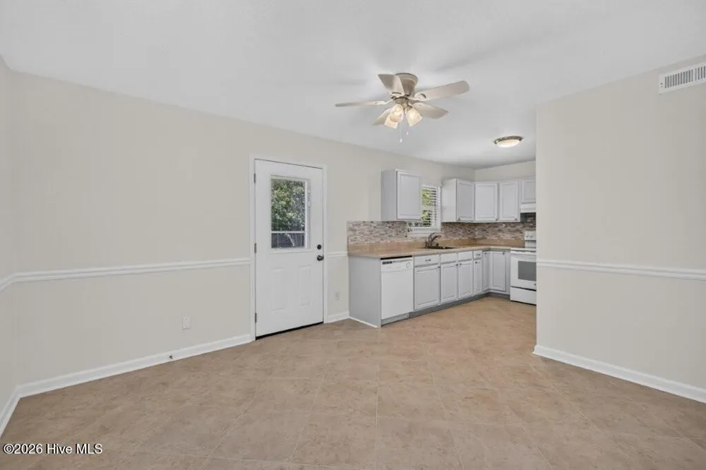 159 Horndale Drive Wilmington, NC 28409