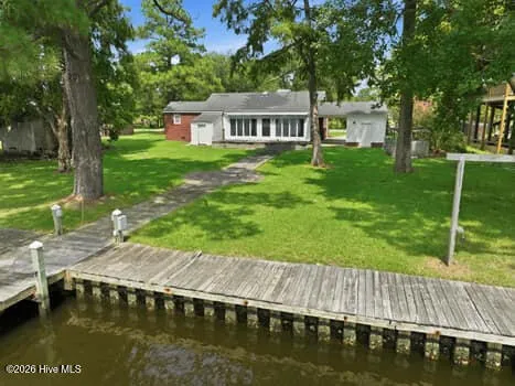 10 Bayview Drive Jacksonville, NC 28540