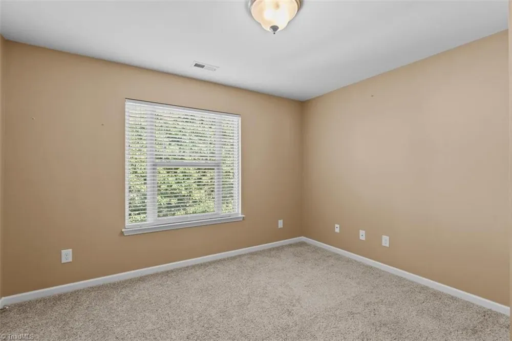 1814 Castle Gate Court High Point, NC 27265