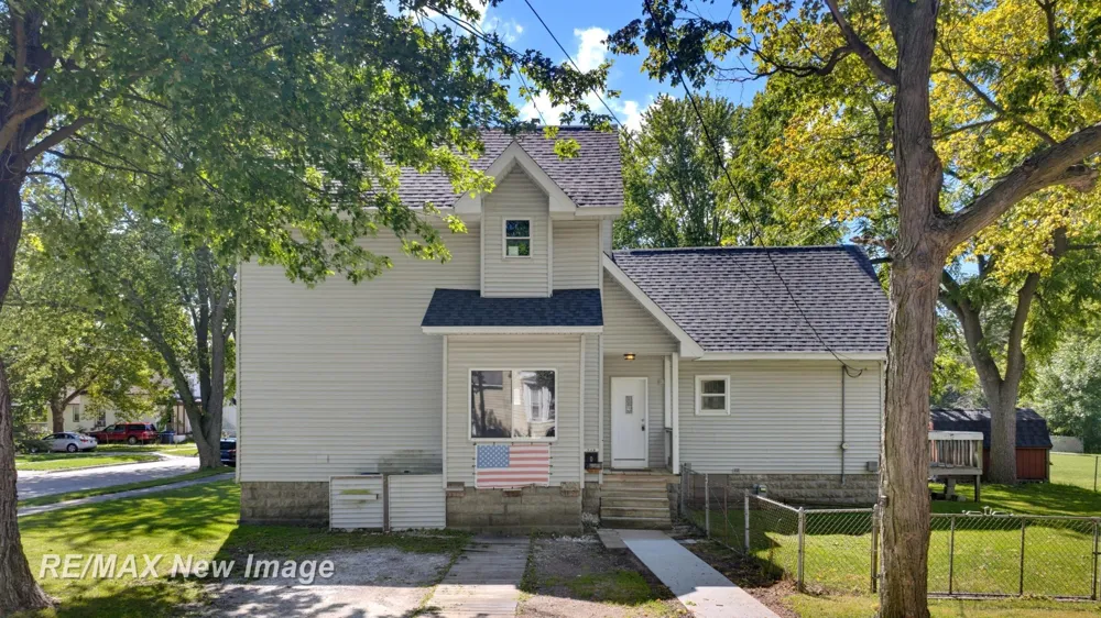 202 Ingraham Street Bay City City, MI 48708