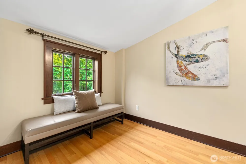 6238 25th Avenue NE Seattle, WA 98115