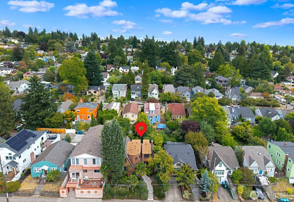 6238 25th Avenue NE Seattle, WA 98115