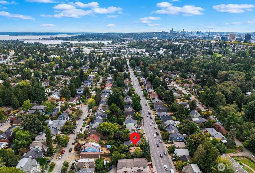 6238 25th Avenue NE Seattle, WA 98115