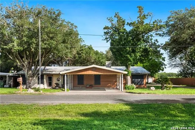 155 Harbor Circle Mathis, TX 78368
