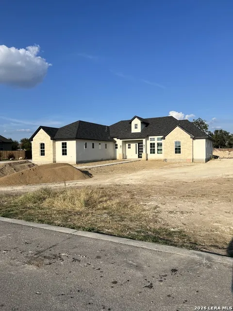 673 James Way Castroville, TX 78009