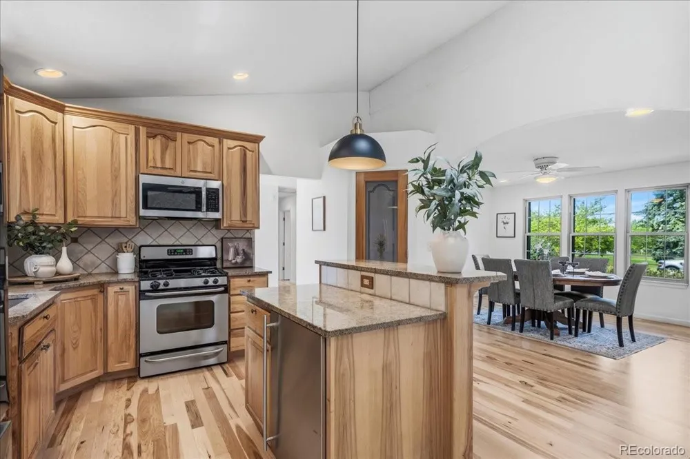 3035 Lakeshore Drive Longmont, CO 80503