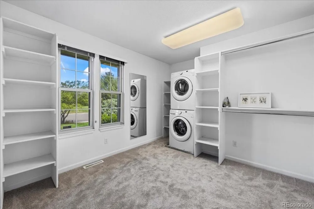 3035 Lakeshore Drive Longmont, CO 80503