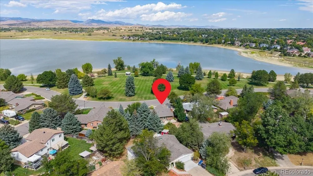 3035 Lakeshore Drive Longmont, CO 80503